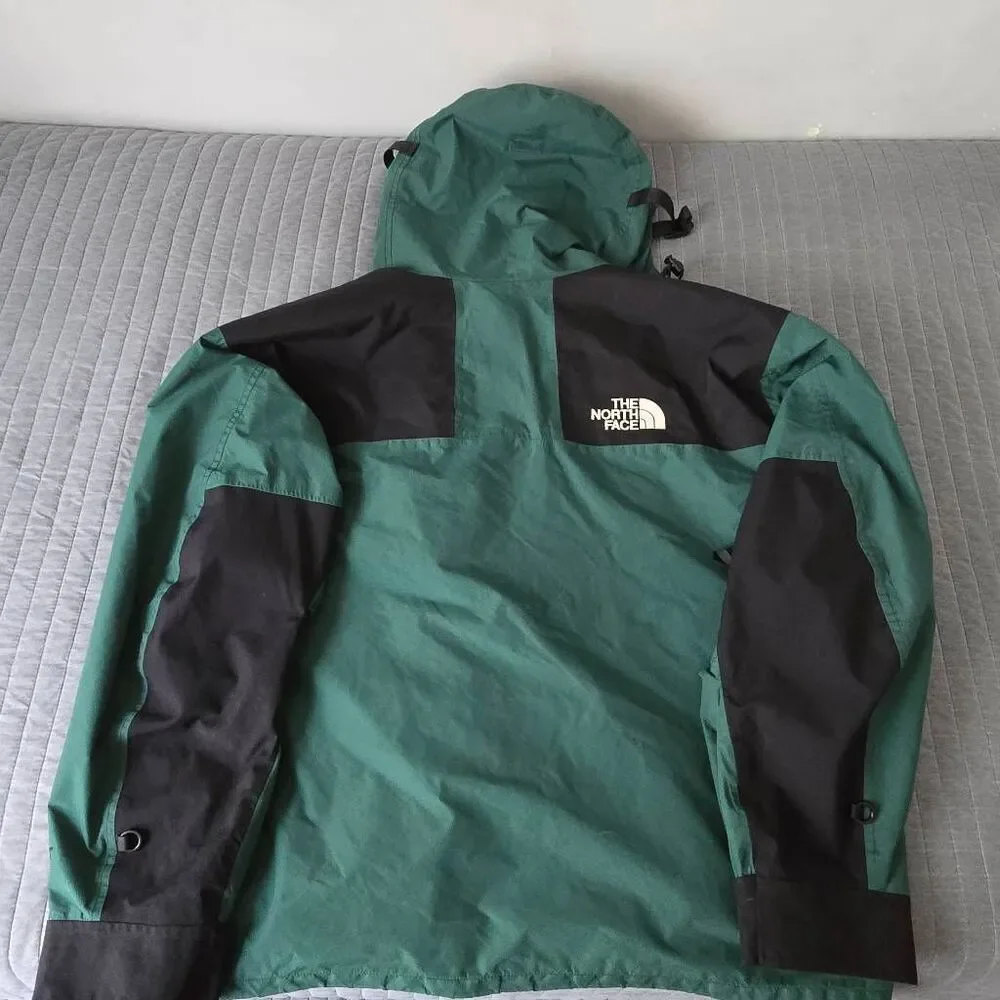 ​Vintage The North Face 1990 Mountain Jacket Gore-Tex Green Black XL Coat 90s